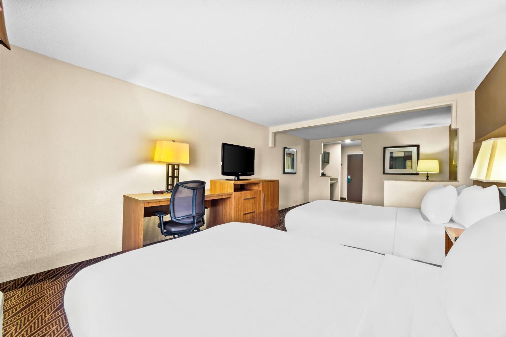 Quality Inn & Suites Airport North - Stone Oak San Antonio Exteriör bild