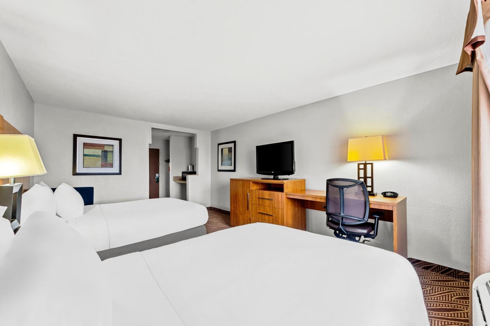 Quality Inn & Suites Airport North - Stone Oak San Antonio Exteriör bild